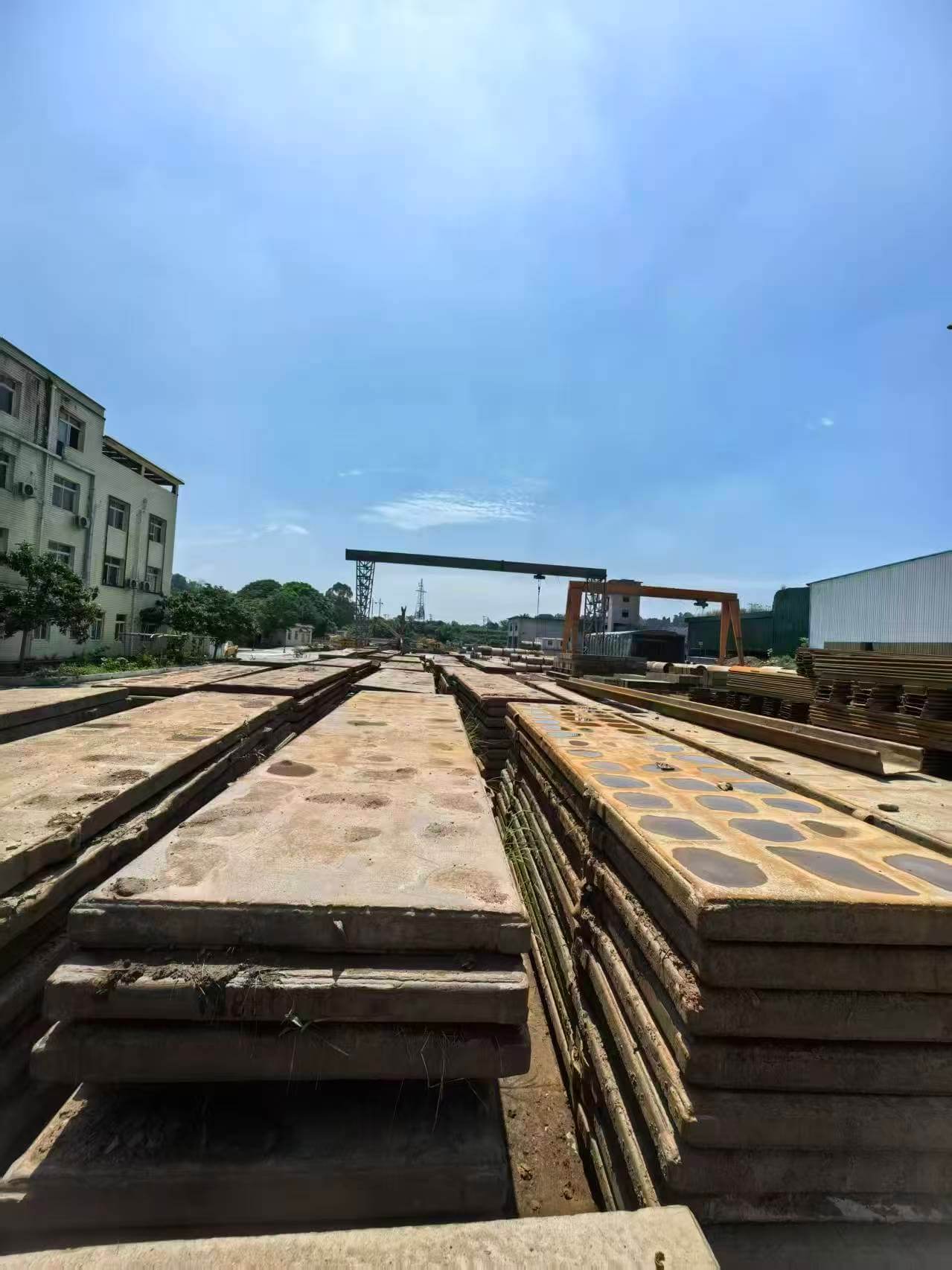 路基箱堆场实拍